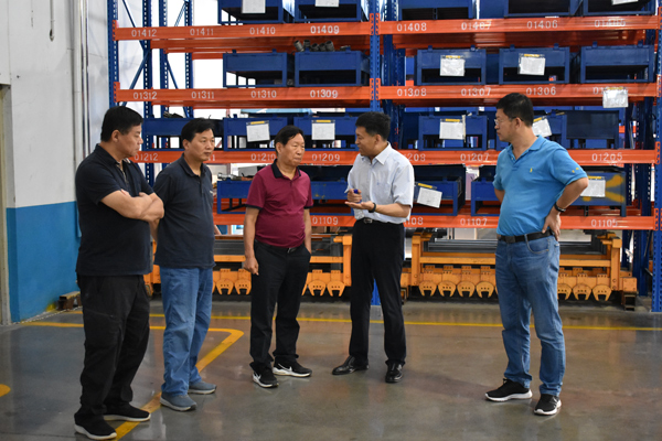 1587605832383235.jpg Q1.jpg